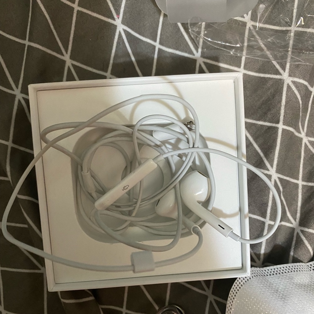 Apple EarPods